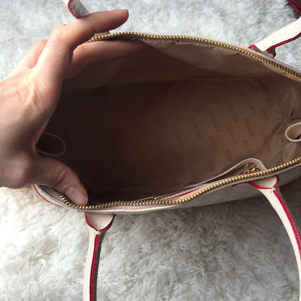 Arcadia Tan Satchel Bag - Picture 6 of 8